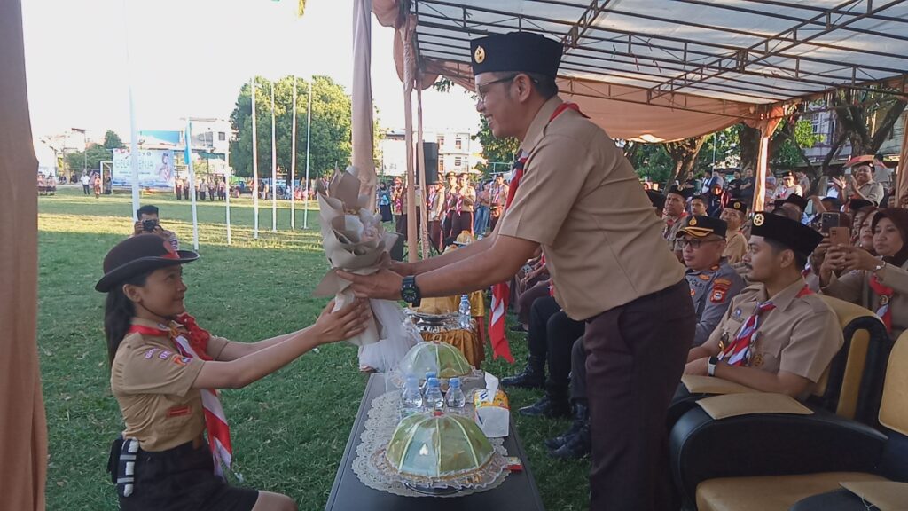 Kwarcab Kota Makassar Laksanakan Gelar Senja Di Lapangan Tala BTP