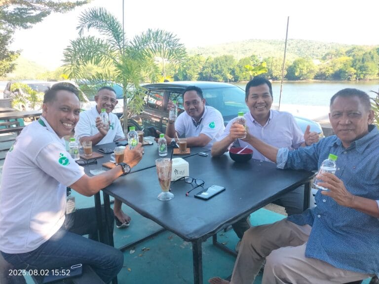 Tim Edukasi PT. Anugerah Bersama Perkasa Berikan Edukasi Manfaat Air Alkaline di Dinas Kesehatan Kab. Wajo