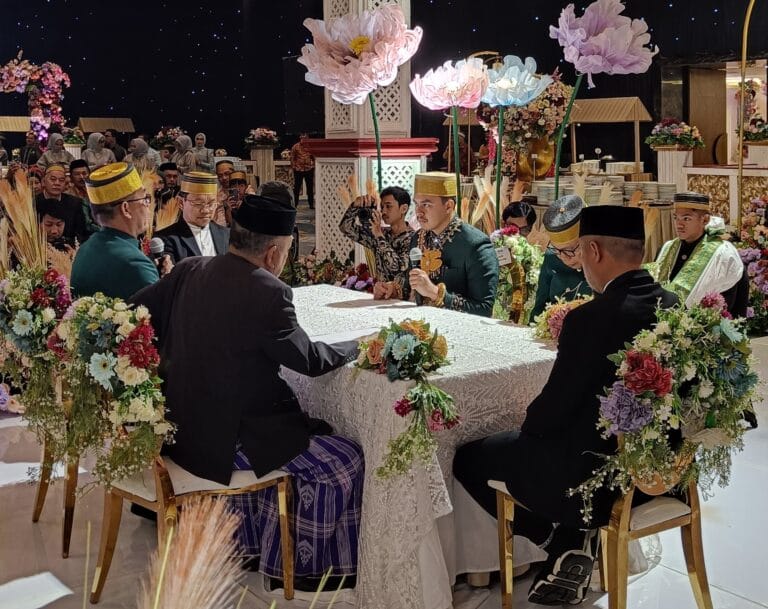 Pernikahana Anak Bungsu Taufan Pawe, Gubernur Sulsel Terpilih Jadi Saksi Nikah