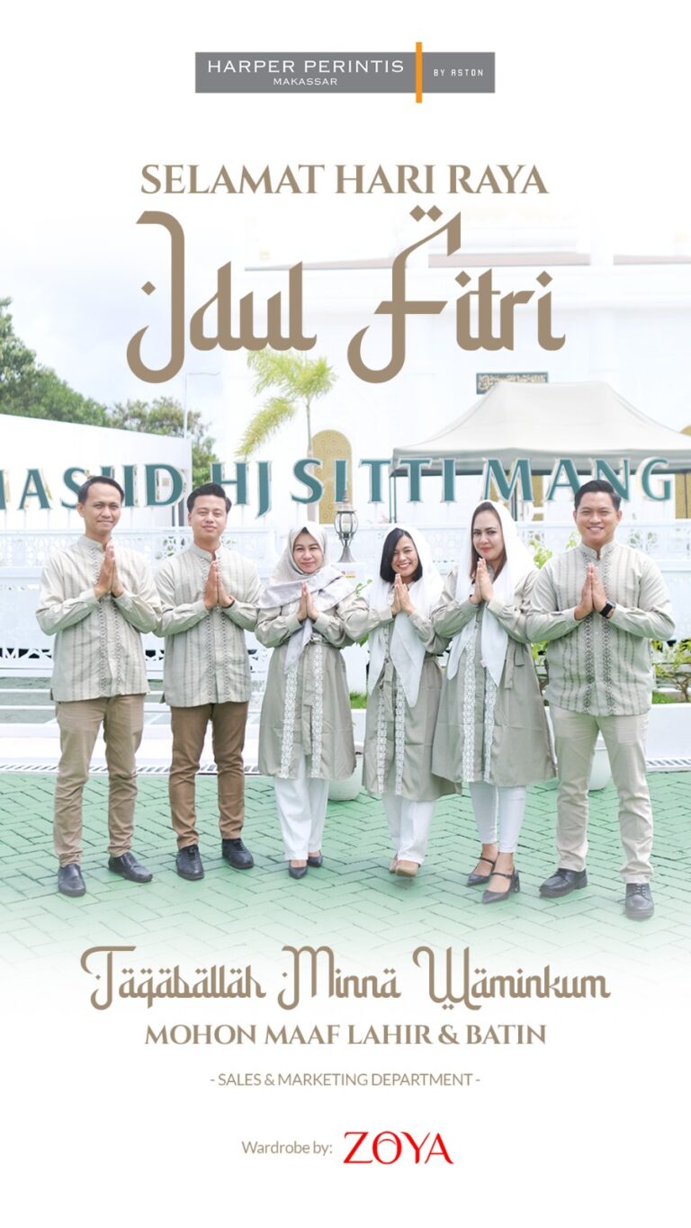 Harper Perintis Makassar Mengucapkan Selamat Idulfitri di Depan Masjid Hj. Sitti Mang, Karya Ustaz Das’ad Latif
