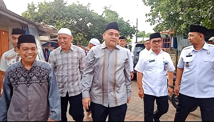 H.Rahman Bersama Masyarakat Bontoa Kelurahan Parangloe Terima Kasih Walikota Makassar Beserta Rombongan Safari Ramdhan 1446 Pemerintah Kota Makassar