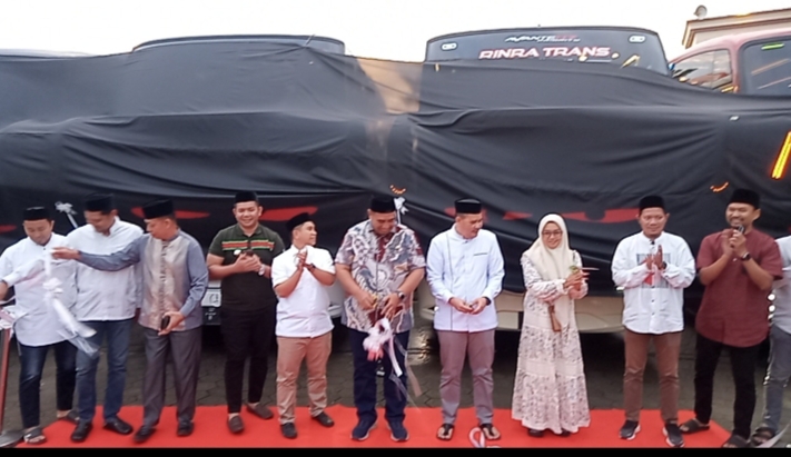 Bupati dan Wakil Bupati Maros Launching PO Rinra Trans yang Pertama di Maros