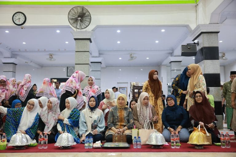 Wakil Wali Kota Makassar, Aliyah Mustika Ilham Buka Puasa di Masjid Taqwa, Kecamatan Wajo