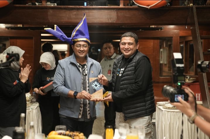 Wali Kota Munafri Bersama Menekraf RI Mendukung Pengembangan Ekonomi Kreatif di Makassar