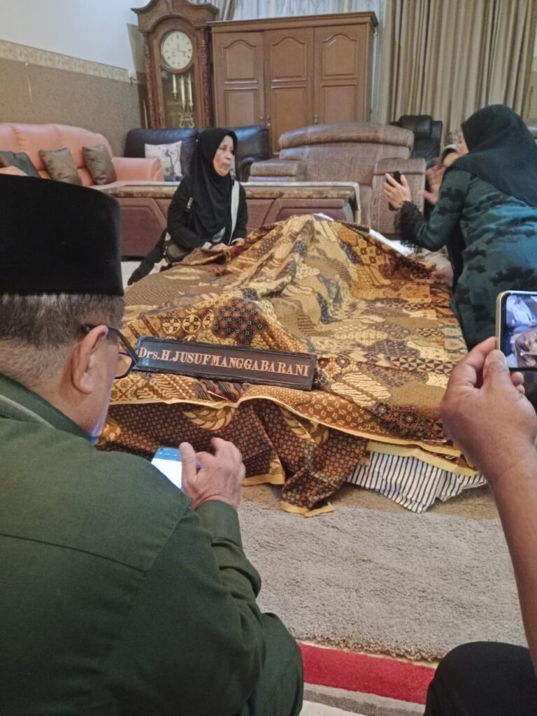 Wali Kota Munafri Sampaikan Duka Mendalam atas Wafatnya Komjen Purn. Jusuf Manggabarani