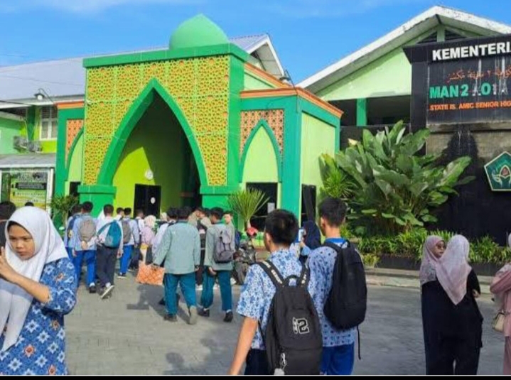 Kepala MAN 2 Makassar Tegaskan PPDBM 2025 Transparan dan Akuntabel