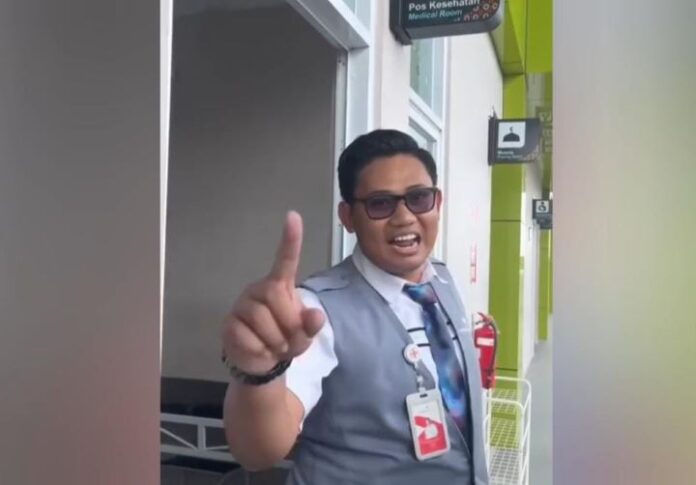 Viral Emak-emak Ngamuk di Stasiun Kereta Mandai Kabupaten Maros , BPKA Sulsel Berjanji Evaluasi