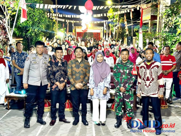 Lurah Kapasa, Binmas dan Babinsa Hadiri Malam Puncak Pesta Rakyat HUT RI ke-80 RW 01 dan RW 02