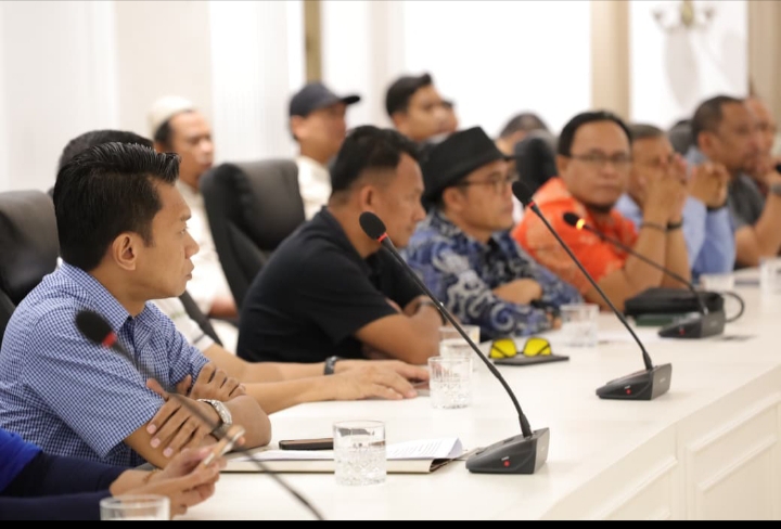 Andi Husni Hadiri Audiensi Bersama Pedagang PK5 Anjungan dan Wali Kota Makassar
