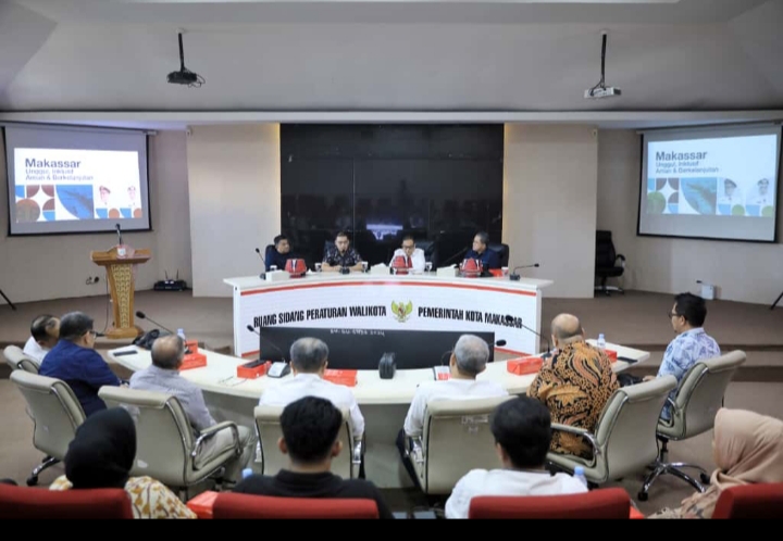Sekda Zulkifly Apresiasi FKIJK, Berikan Bantuan Sosial ke Keluarga Korban Kerusuhan DPRD Makassar
