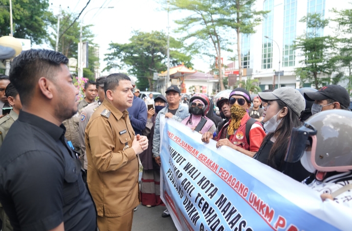 Munafri Beri Solusi untuk Pedagang Losari, Tanpa Pungutan Biaya