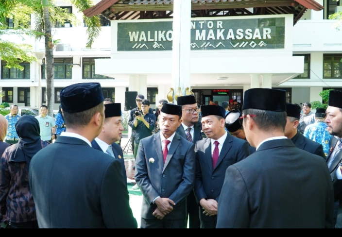 Camat Ujung Pandang Ikuti Upacara Peringatan Hari Sumpah Pemuda ke-97 di Balai Kota Makassar
