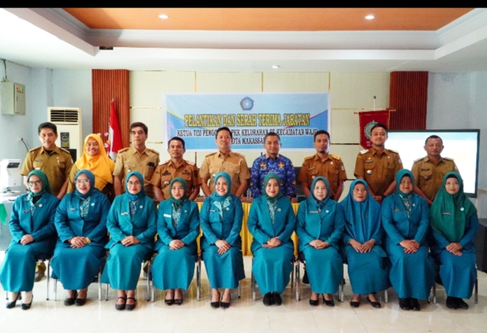 Pelantikan Pengurus TP PKK dan Bunda PAUD se-Kecamatan Wajo Berlangsung Khidmat