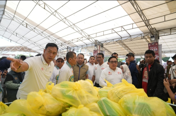 Munafri Dampingi Mentan RI, Tinjau Pasar Murah & Kesehatan Gratis di Rangkaian Mukernas serta HUT KKSS