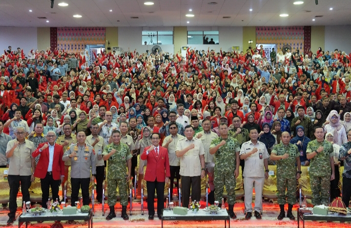 Dihadapan 2.500 Mahasiswa Unhas, Menhan: Jangan Biarkan Potensi Ancaman Berkembang Tanpa Respon