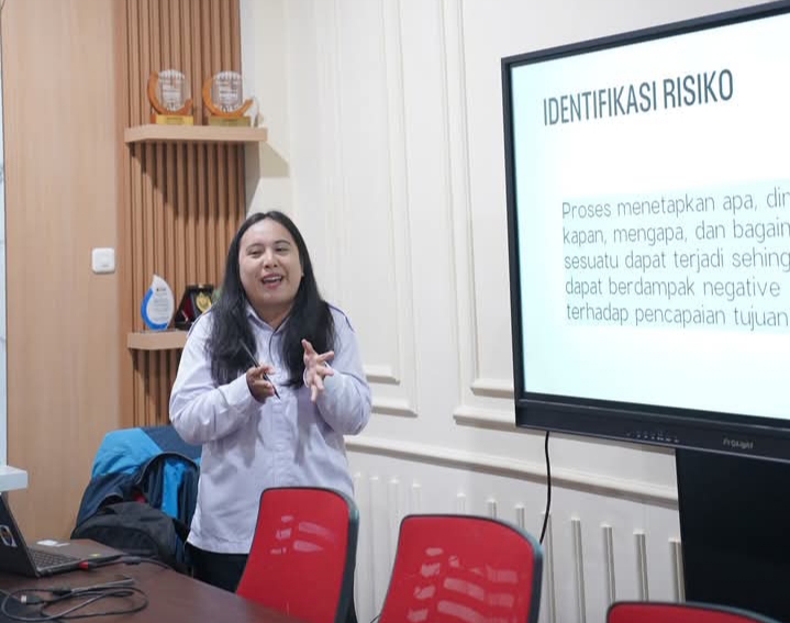 Ragilia Septiani Paparkan Penyusunan Risk Register Kecamatan Biringkanaya untuk Pemenuhan Dokumen Maturitas SPIP