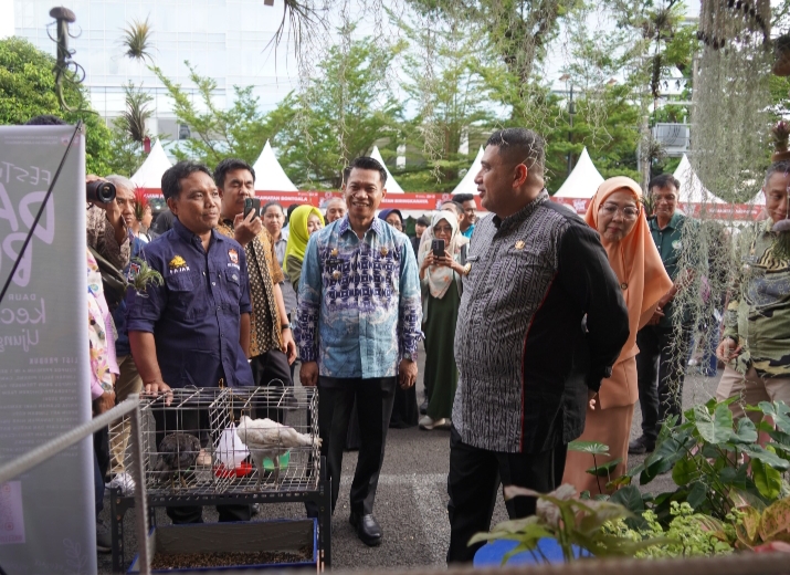 Camat Ujung Pandang dan TP PKK Dukung Penuh Festival Daur Bumi 2025