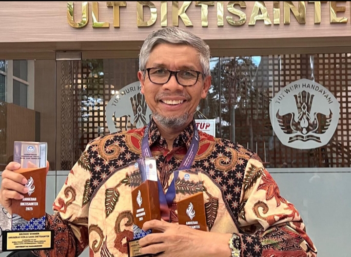 Unhas Boyong 5 Penghargaan Bergengsi di Anugerah Diktisaintek 2025