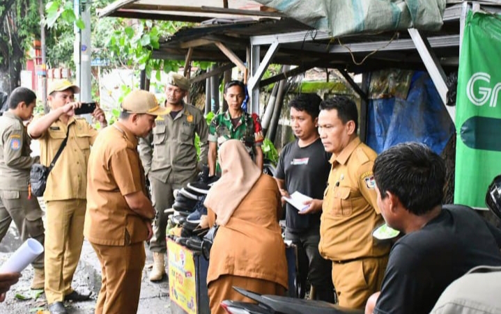 Kelurahan Tamarunang Lakukan Peneguran Tertulis Pedagang kaki lima (PKL), Libatkan Unsur Lengkap dan BKO Satpol PP