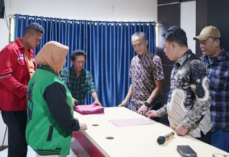 Camat Biringkanaya Buka Penandatanganan Perpanjangan Kontrak PJLP Satgas Kebersihan