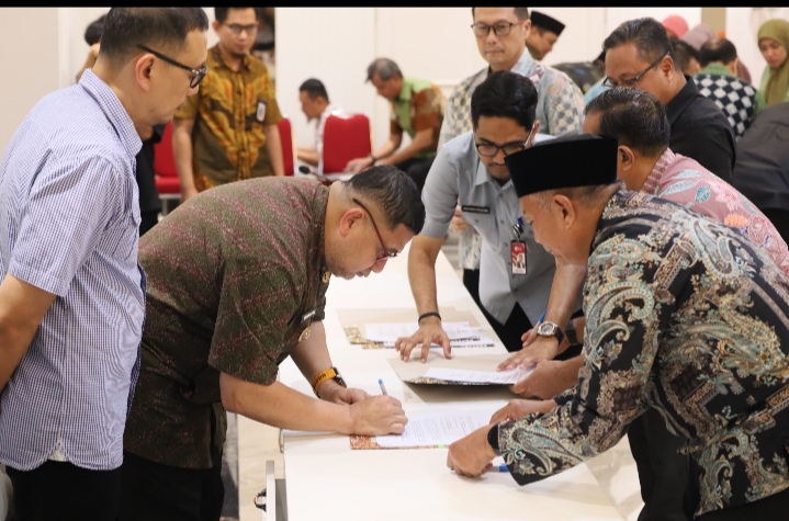 OPD Teken Perjanjian Kinerja 2026, Munafri Tekankan Perencanaan Presisi dan Kolaborasi
