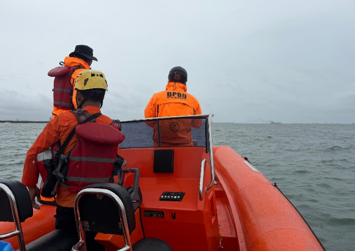 BPBD KOTA MAKASSAR LAKUKAN RESPON CEPAT PENCARIAN ORANG HILANG DI LAUT
