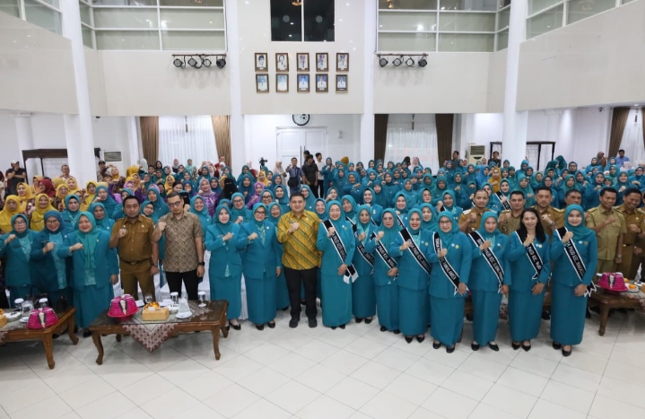 Pesan Munafri ke Istri Camat: Jangan Tambah Beban di Rumah, Dukung Suami Capai Target Kinerja