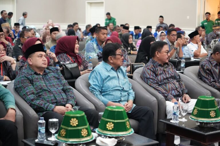 Aksa Mahmud Ketua Dewan Pembina KKDB “Masa Depan Kepemimpinan Tidak Bisa di Lepaskan Dari Kualitas Pendidikan