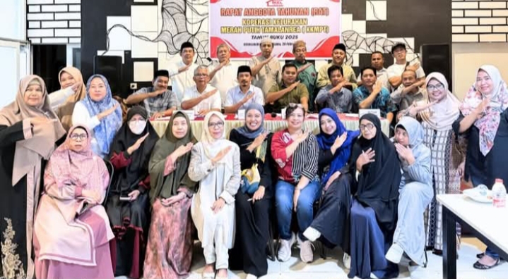 Camat Tamalanrea Hadiri Rapat Koordinasi Koperasi Merah Putih Kelurahan Tamalanrea