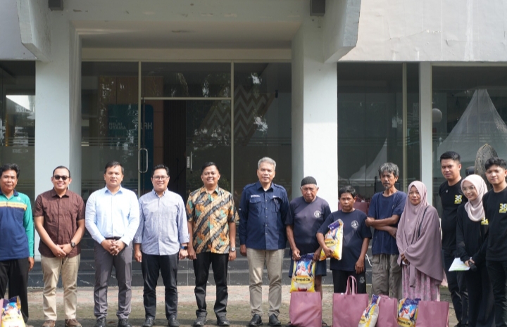 Pasar Murah Ramadan PT KIMA Bantu Ringankan Beban Masyarakat di Sekitar Kawasan Industri