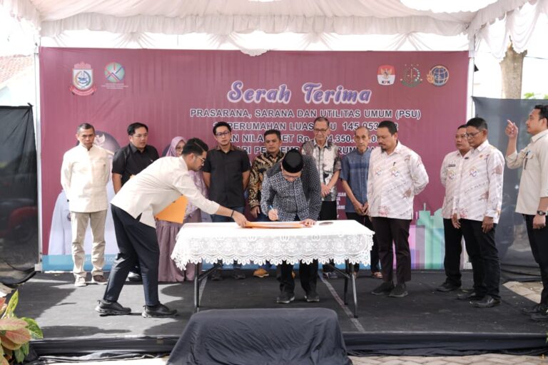 Lama Terkatung-katung, GMTD Resmi Serahkan PSU 7 Klaster di Tanjung Bunga ke Pemkot Makassar