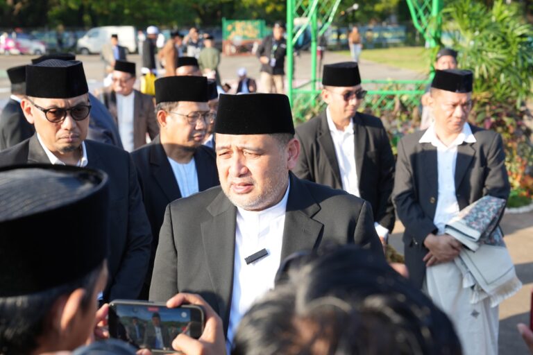 Maknai Idul Adha, Appi Ajak Warga Makassar Rawat Persatuan dan Semangat Berbagi kepada Sesama
