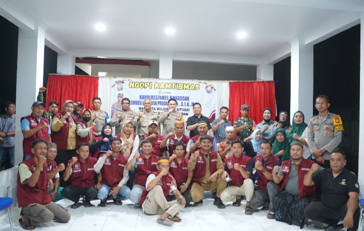 Camat Maharuddin didampingi Lurah Untia A. Tossa menghadiri kegiatan Ngopi Kamtibmas yang digelar oleh Polrestabes Makassar