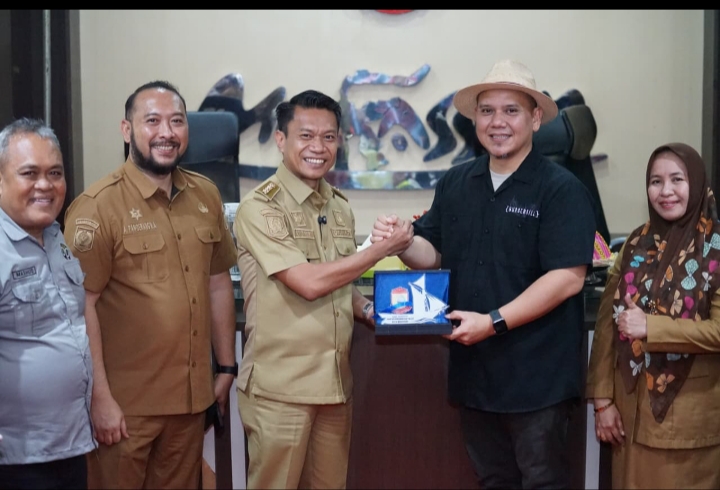 Pemerintah Kecamatan Tallo Gelar Pelatihan Pengelolaan Sampah Terintegrasi Berbasis Urban Farming