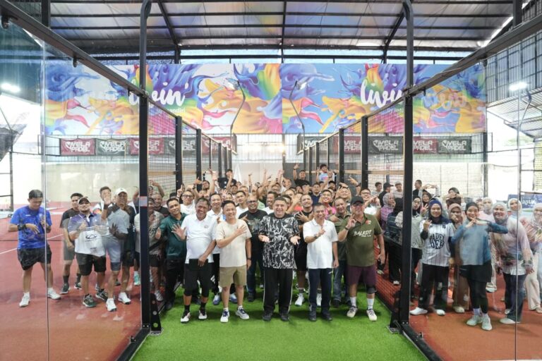 Wali Kota Munafri Buka Turnamen Padel IKAPTK Sulsel, Pererat Silaturahmi Purnapraja Lintas Generasi