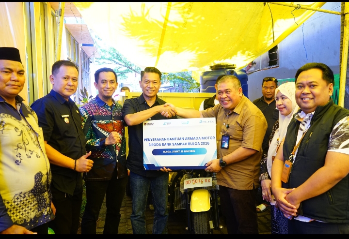 DLH MAKASSAR APRESIASI BANTUAN ARMADA PENGANGKUTAN SAMPAH UNTUK KELURAHAN BULOA