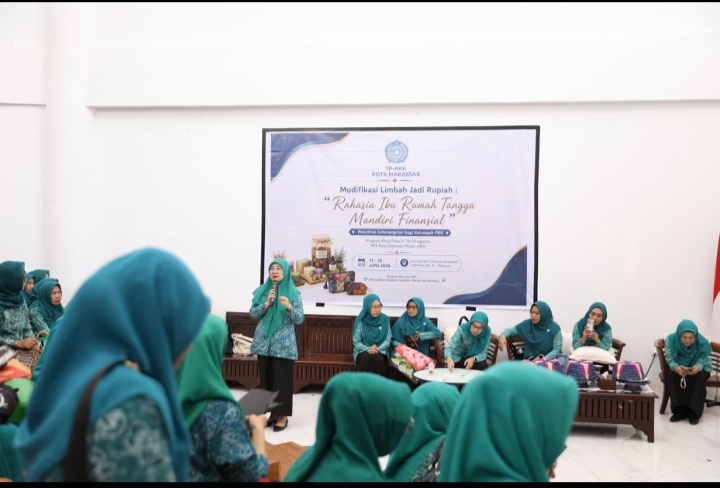 TP PKK Makassar Gandeng Rappo Indonesia, Latih Kader Ubah Limbah Plastik Jadi Produk Bernilai Ekonomi