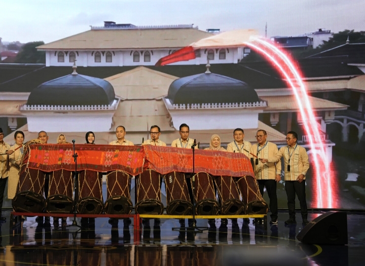 Rakernas APEKSI 2026 Dibuka, Wamendagri Apresiasi Inovasi Pertumbuhan PAD Tingkat Kota