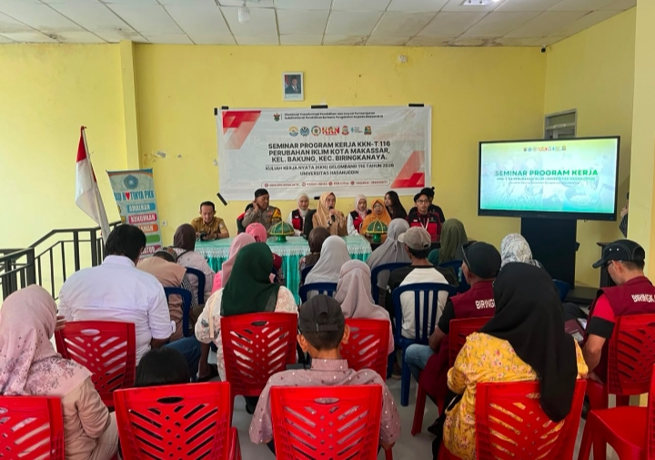 Lurah Bakung Buka Seminar Program Kerja KKN-T 116 Unhas, Dorong Kolaborasi Hadapi Perubahan Iklim