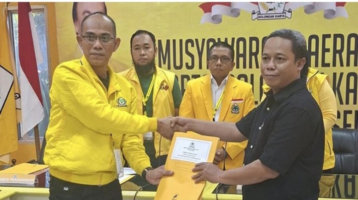 Appi Resmi Ambil Formulir Calon Ketua DPD I Golkar Sulsel, Klaim Kantongi 20 Dukungan DPD II