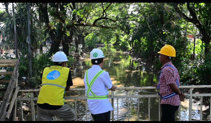Hari Libur Tak Jadi Halangan, Plt Dirut PDAM Makassar Turun Langsung Sidak Saluran Air Baku Demi Jaga Pasokan Air Bersih