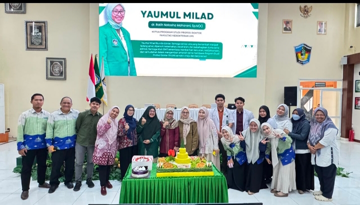Yaumul Milad Ketua Prodi Profesi Dokter FK UMI Berlangsung Hangat, Civitas Akademika Berikan Doa dan Apresiasi