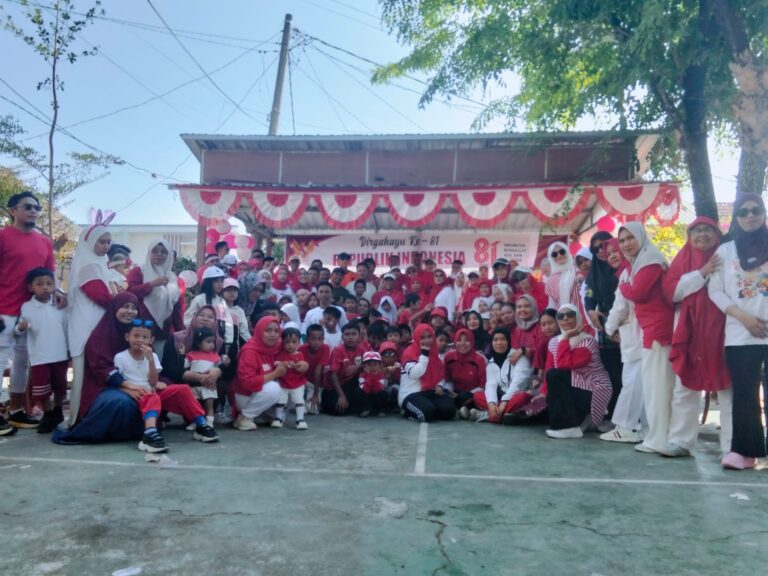 Jalan Santai Meriahkan HUT RI ke-81 di Griya Antang Harapan