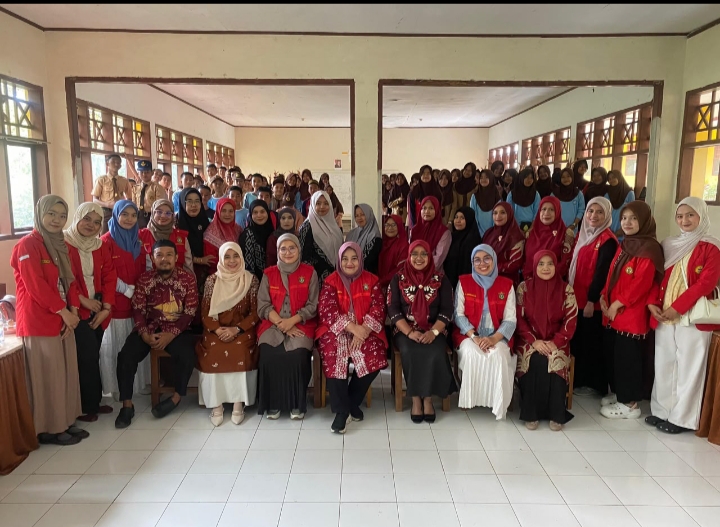Cegah Stunting Lintas Generasi, Tim Pengabdian Unhas Gelar Program Safe Child di SMPN 17 Bulukumba