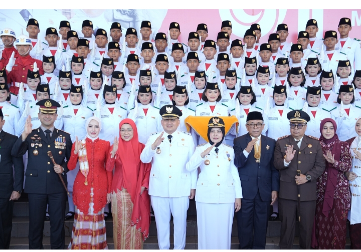 HUT ke-81 RI di Karebosi, Paskibraka Makassar Sukses Kibarkan Sang Merah Putih
