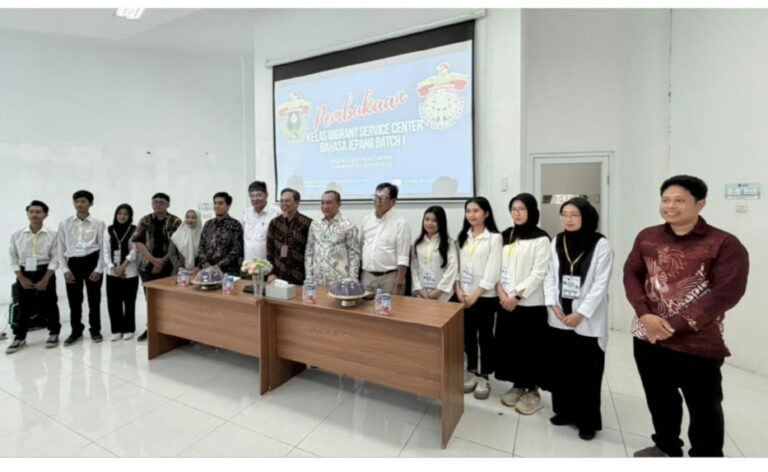 Unhas Migrant Service Center Buka Kelas Migrant Batch 1