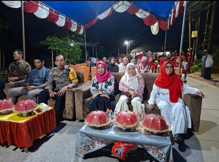 Lurah Berua Hadiri Malam Ramah Tamah HUT ke-81 RI di RT 02 RW 07