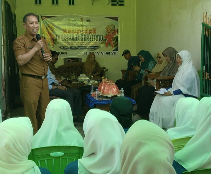 Sekolah Lansia Mabbulo Sibatang Resmi Dilaunching di Kelurahan Laikang