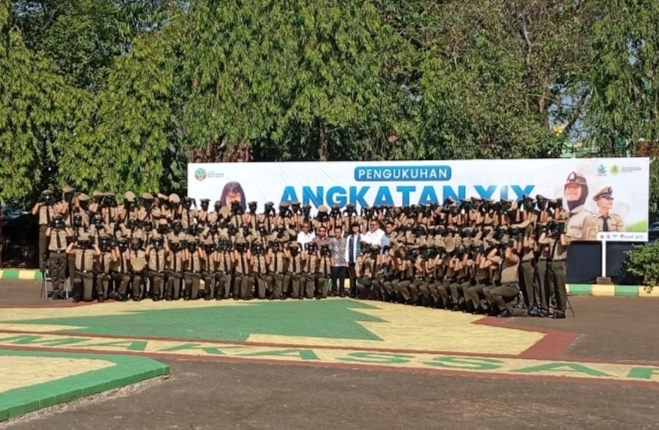 102 Siswa SMK Kehutanan Negeri Makassar Dikukuhkan, Siap Mengabdi untuk Bangsa dan Negara