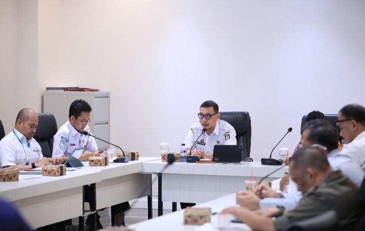 Kabut Asap Selimuti Makassar, Appi Instruksikan OPD Rapat Koordinasi Siapkan Langkah Perlindungan Warga